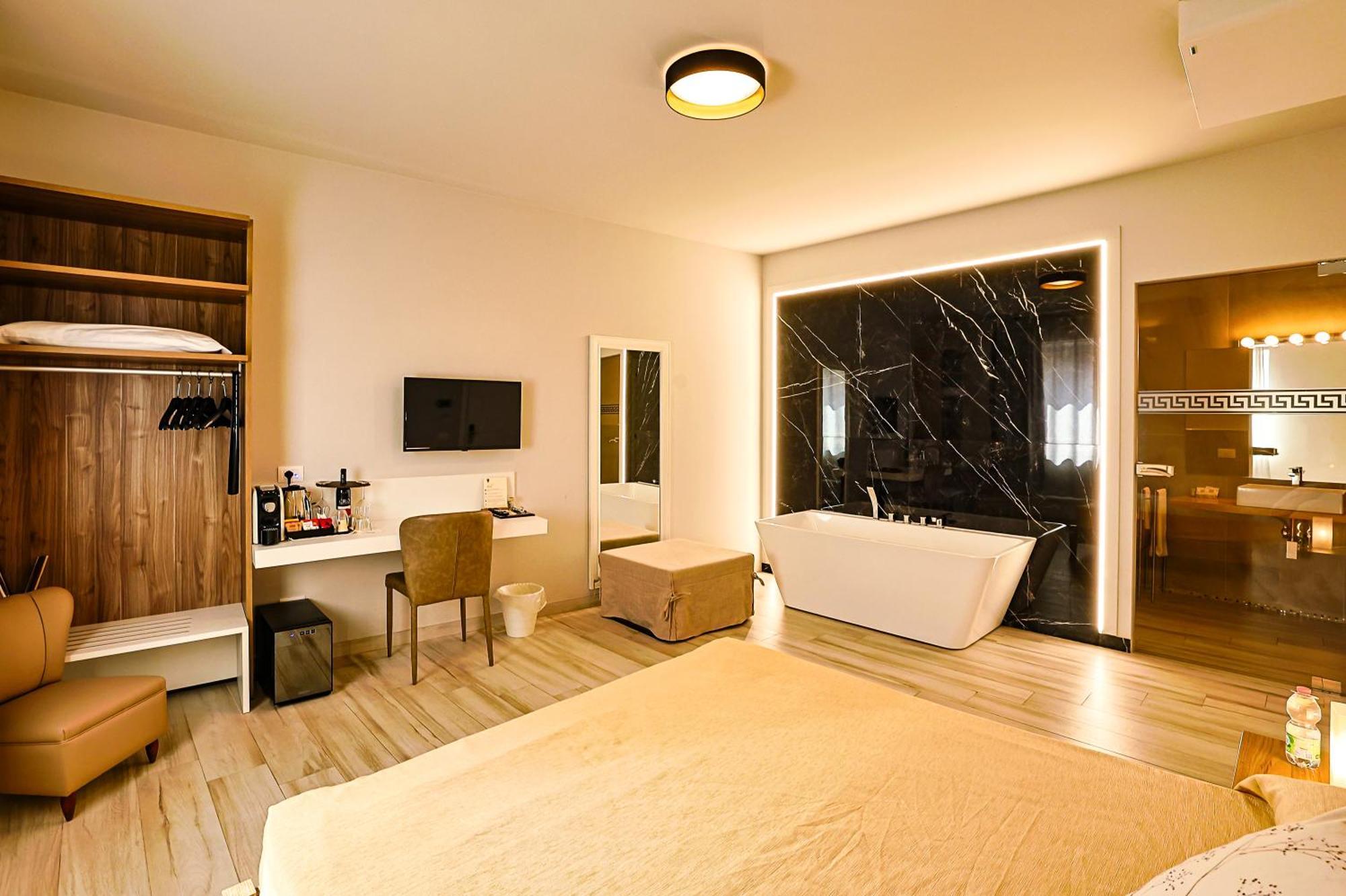 Le Suite Polistena Exterior foto